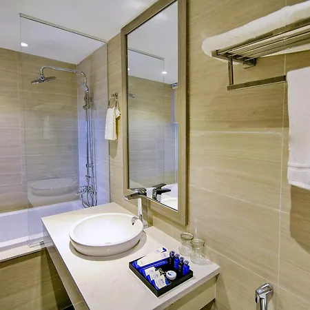 Oceanus Mt Vien Trieu Thai Ha Hotel & Apartment Nha Trang Exterior photo
